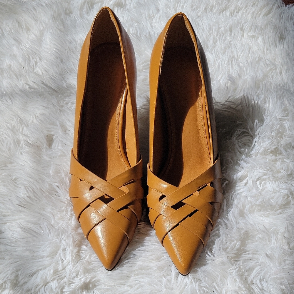 🧡 Elegant Tan Women's Heels 🧡
